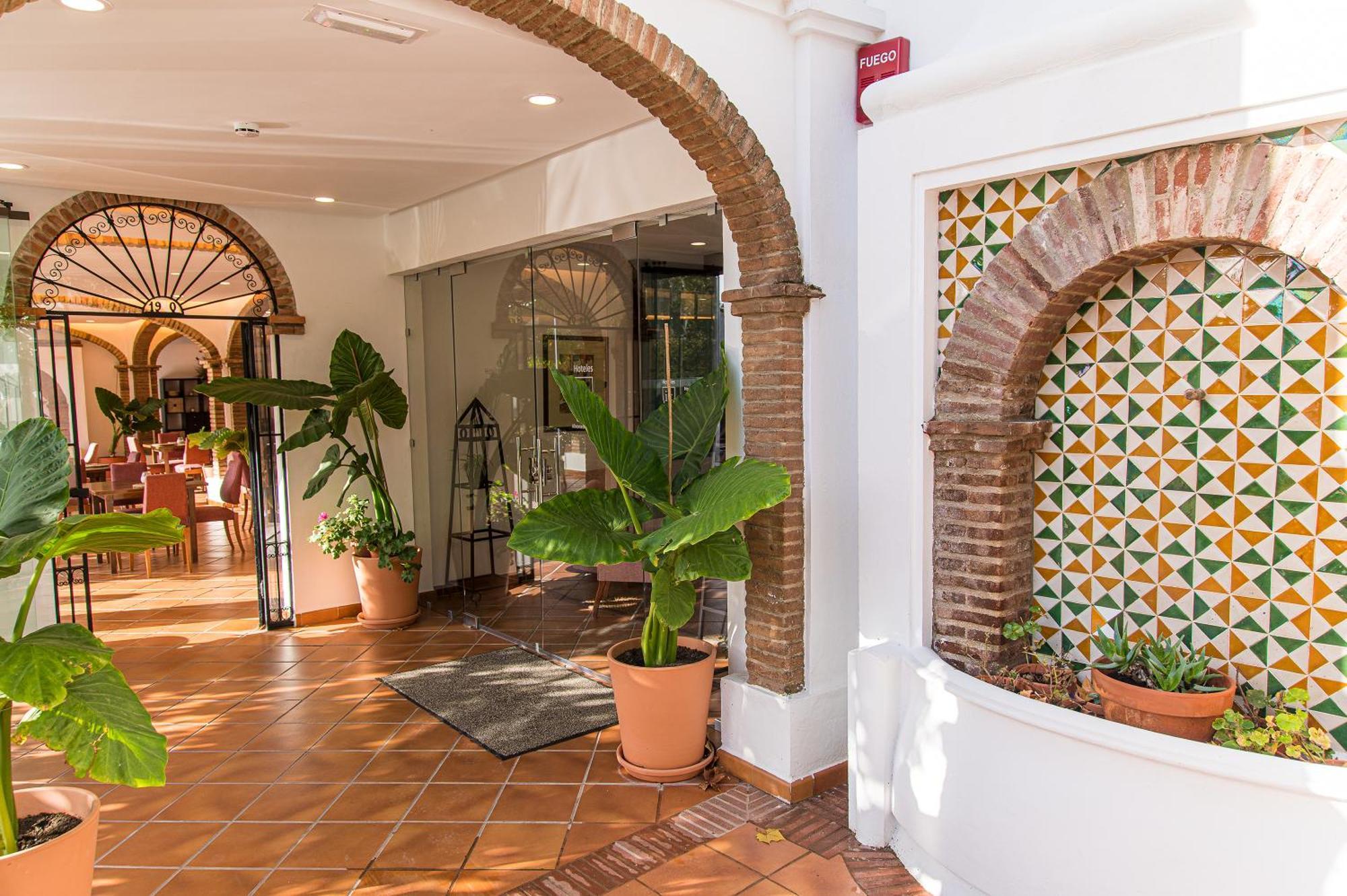 Hotel-Restaurante Casa Garcia Almonaster La Real Eksteriør billede